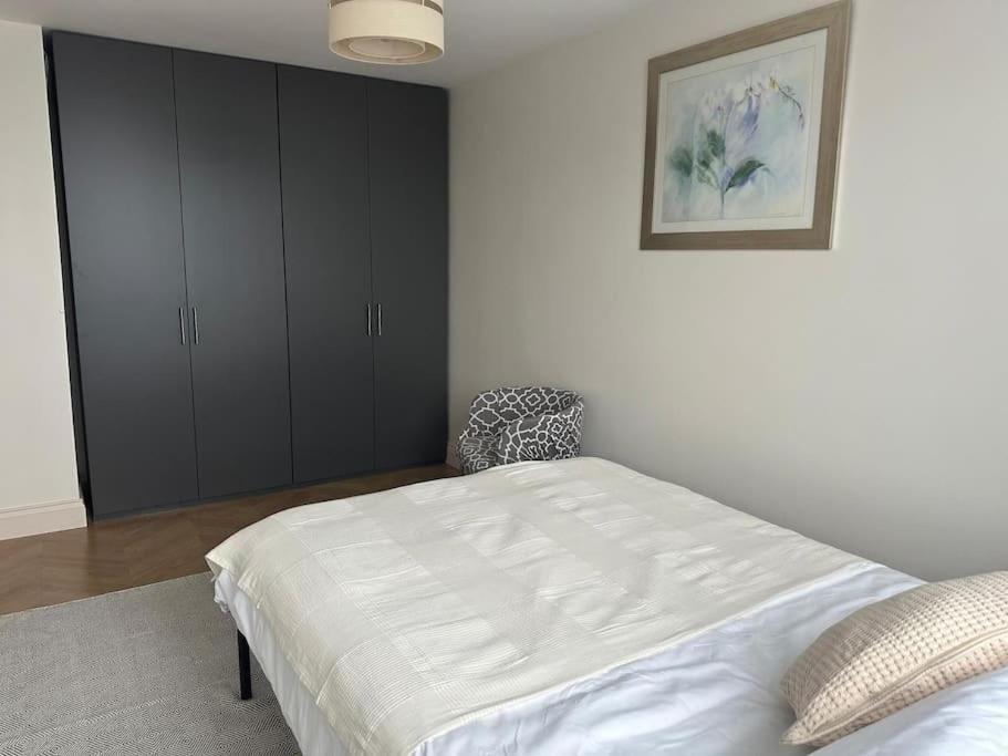 Modern 4 Bed-2 Bath In Battersea Londra