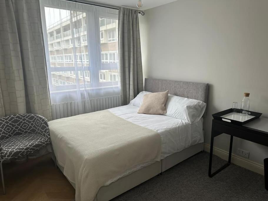 Modern 4 Bed-2 Bath In Battersea *