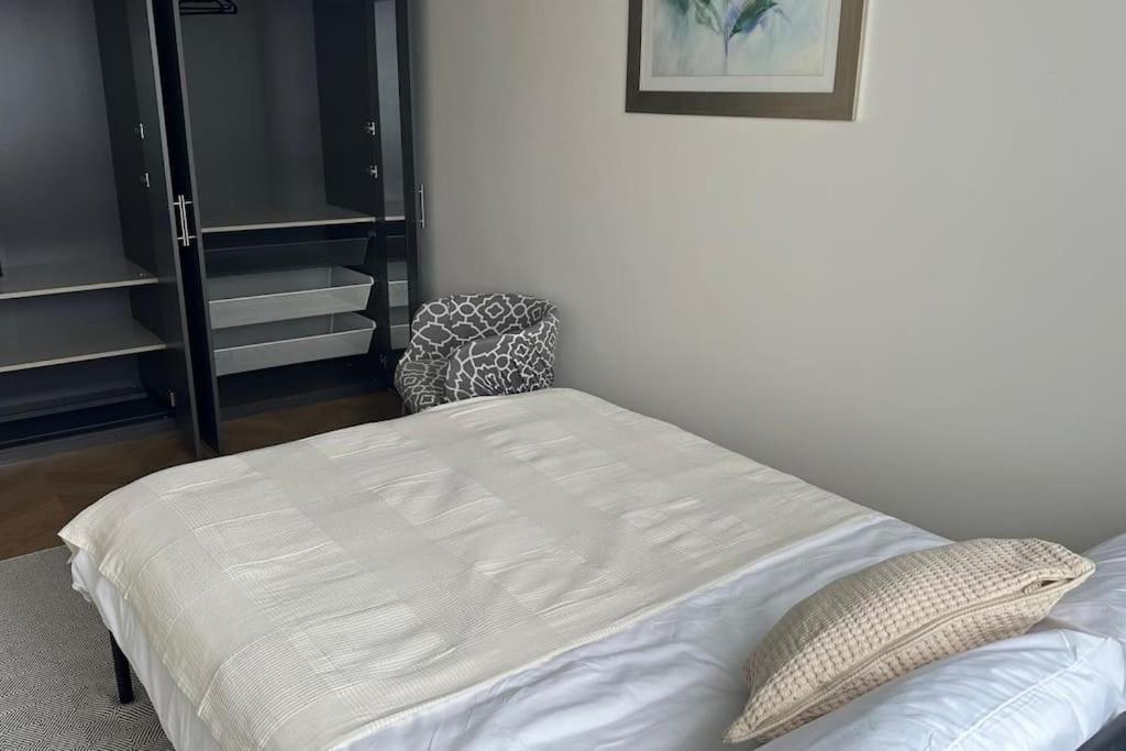 Modern 4 Bed-2 Bath In Battersea Appartamento Londra