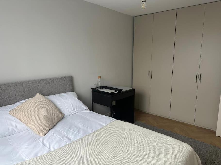 Appartamento Modern 4 Bed-2 Bath In Battersea Londra