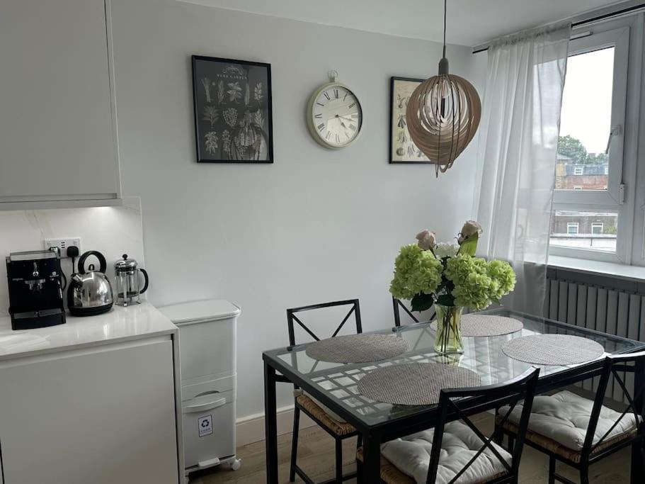 Modern 4 Bed-2 Bath In Battersea Londra