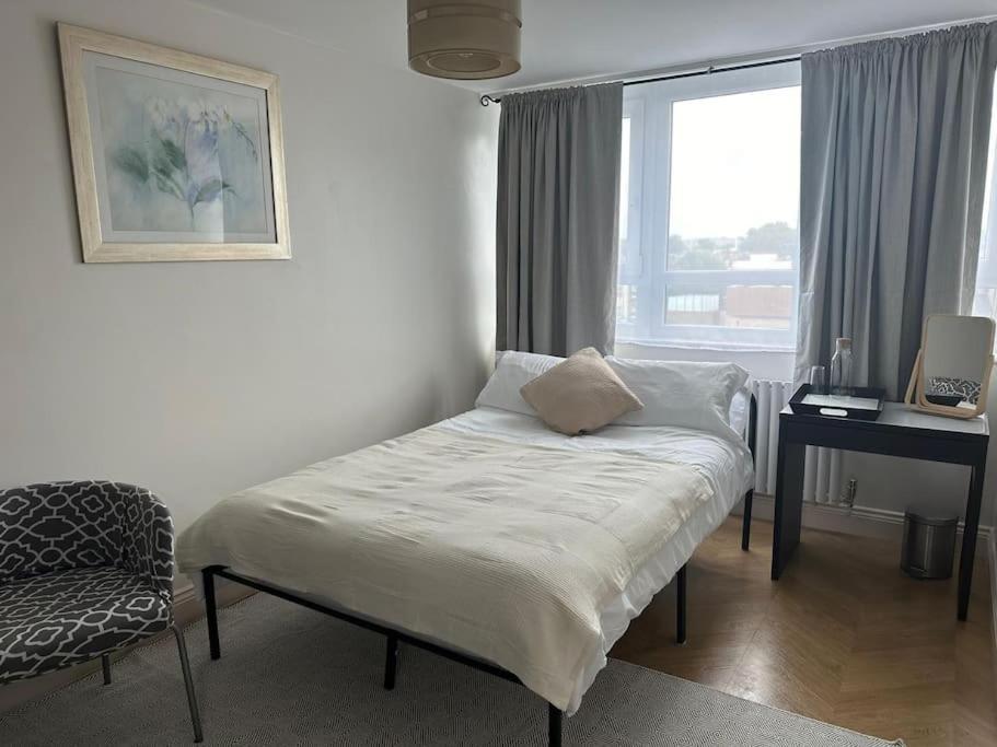 Modern 4 Bed-2 Bath In Battersea Appartamento Londra